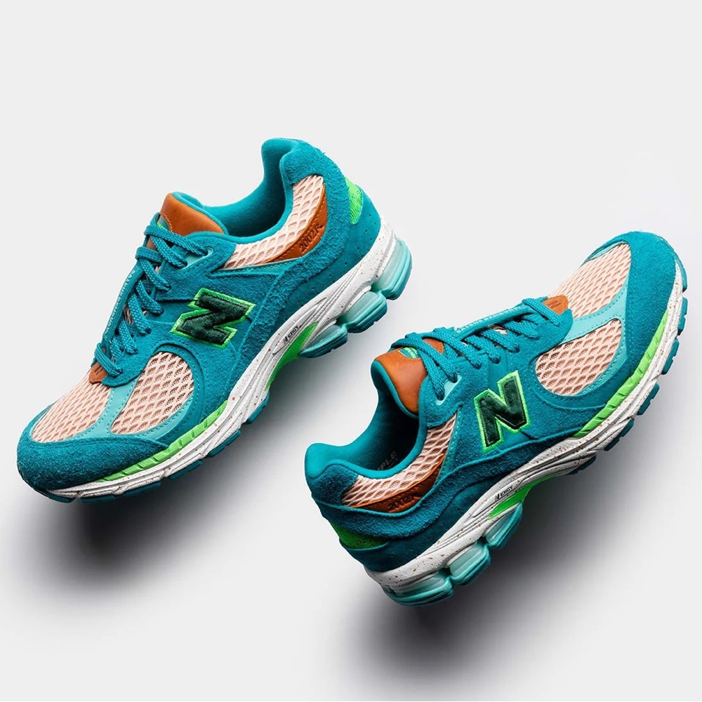 New Balance Salehe Bembury x 2002R 'Water Be The Guide’ Sneakers Teal blue Kith